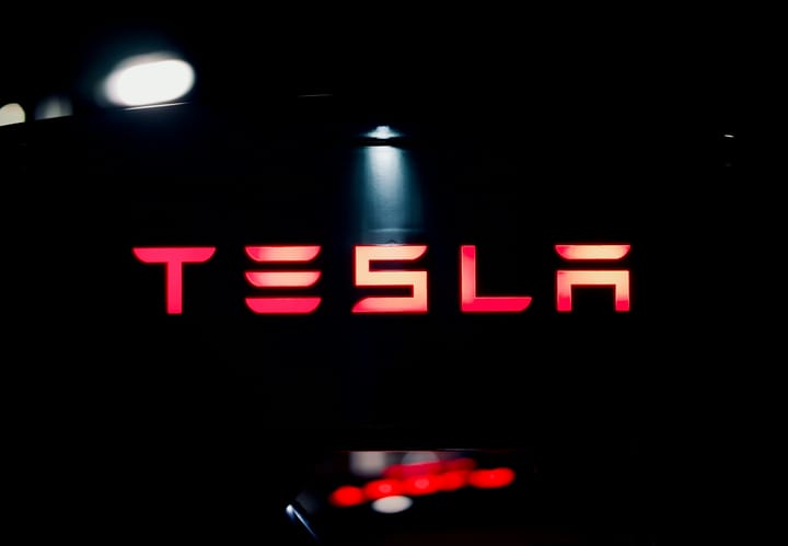 Tesla Model Q: Una Revolución en los Vehículos Eléctricos para el 2025